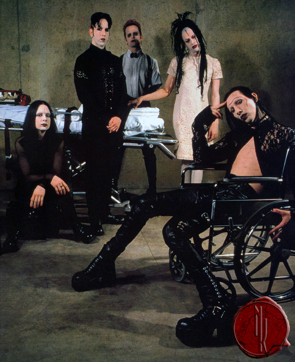 Marilyn Manson promo photos 1997 with Twiggy Ramirez and his shaven 